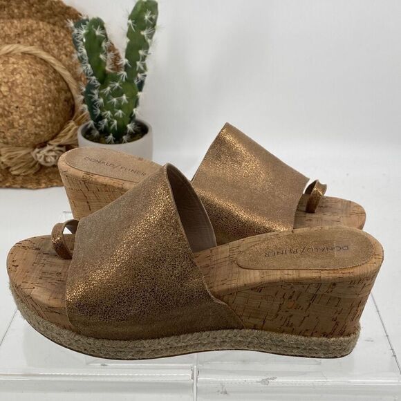 Donald‎ Pliner Janet Metallic Espadrille Wedges Cork Toe Sandal Gold 11 - Picture 3 of 15